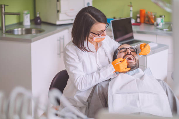Best Mobile Emergency Dentist in Carpentersvle, IL